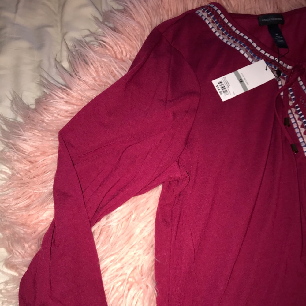 Womans shirt with embellishments - Picture 5 of 5